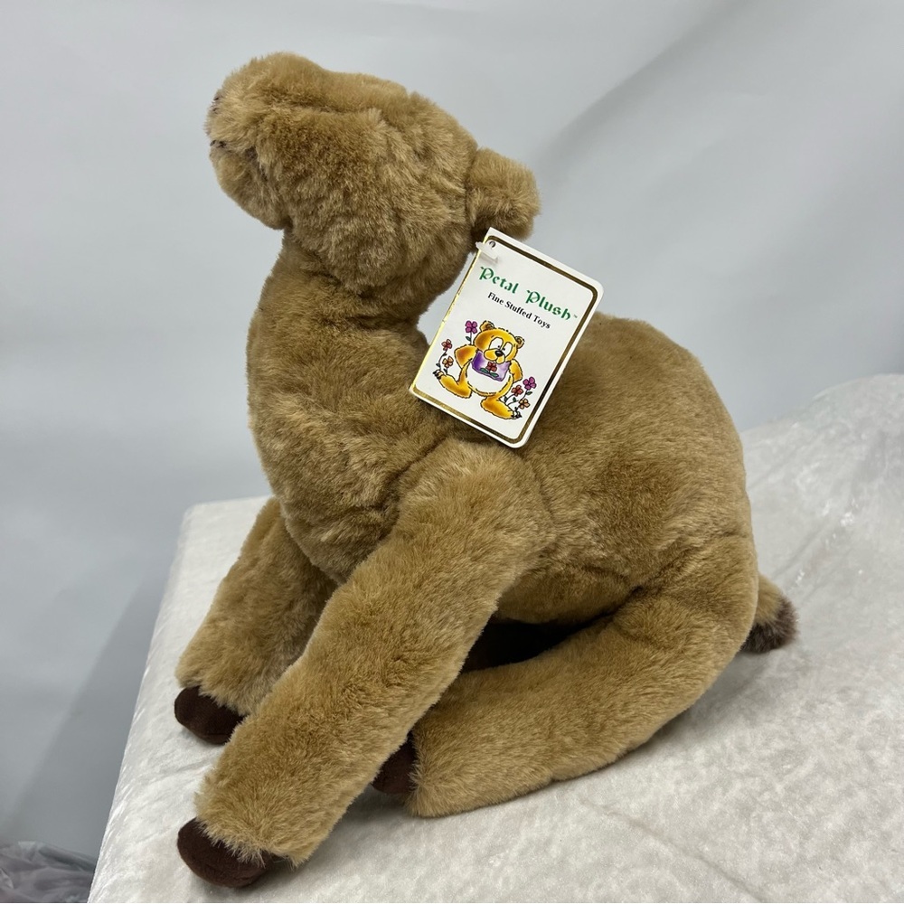 1993 Chelsey camel petal plush stuffed animal toy 14”